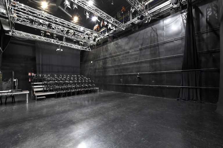 Assajos i residències